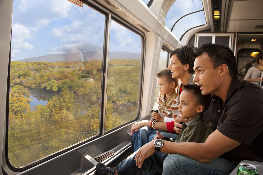 How to Book Amtrak if Traveling with a Minor