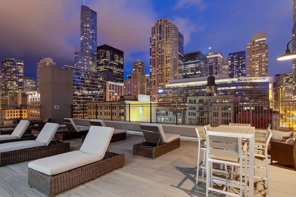 Best Hotels near Westport Amtrak Station